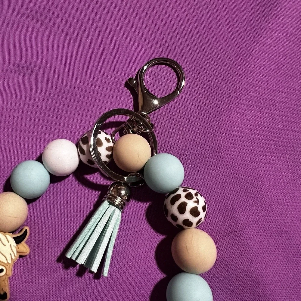 HIGHLAND COW SILICONE WRISTLET‎ FOR KEYCHAIN/PHONE/PURSE/WALLET/BACKPACK
